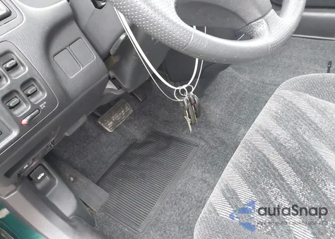 1999 Honda Cr-V Lx z USA, uszkodzony, nr VIN 0JHLRD2841XC01929